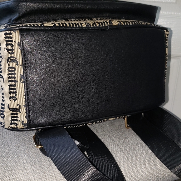 Juicy Couture Large Monogram Black/Tan Backpack NWT - Picture 9 of 10